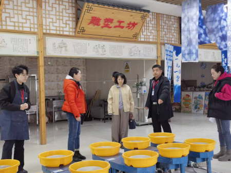 交流互動聚共識 校地協(xié)同啟新程 ——保定市競秀區(qū)文旅局與保定理工學院藝術(shù)學院共商合作發(fā)展