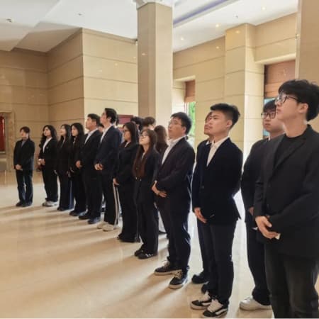 “致敬革命先烈，讓信仰之光在清明閃耀”