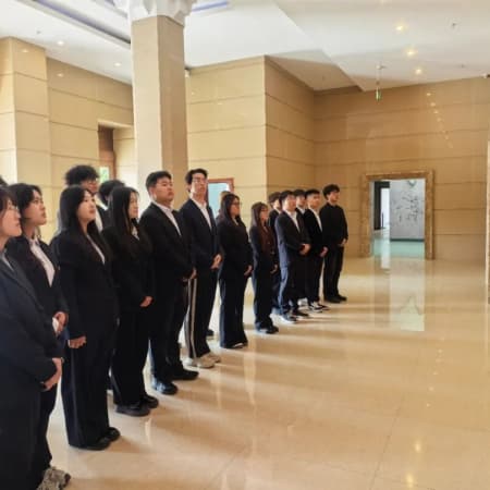 “致敬革命先烈，讓信仰之光在清明閃耀”