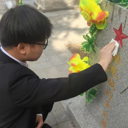 “致敬革命先烈，讓信仰之光在清明閃耀”