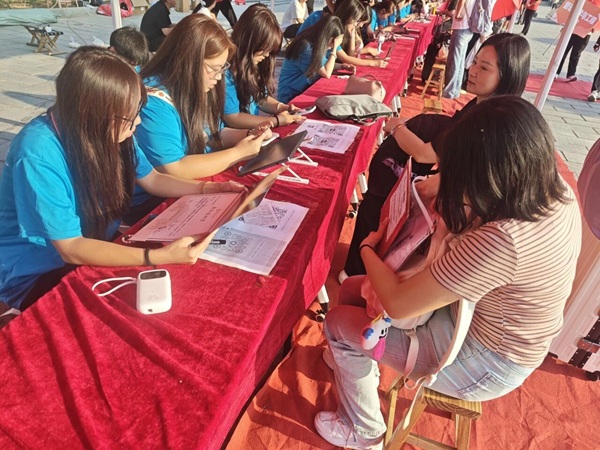 迎新季|保定理工學院|管理學院|2025迎新：服務“心”主張，溫暖新征程